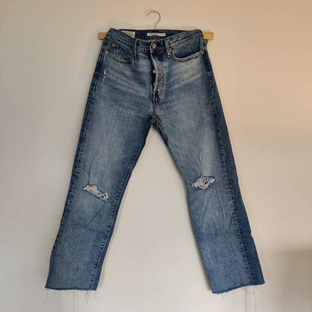 Levis Wedgie